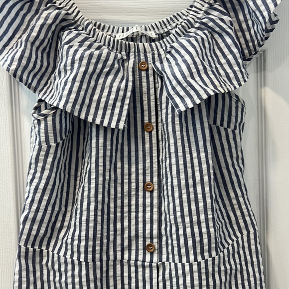 Off the shoulder dress - Picture 2 of 3